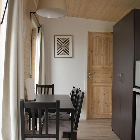 Holmasel Riverside Cabin 2 Arabaer Buitenkant foto
