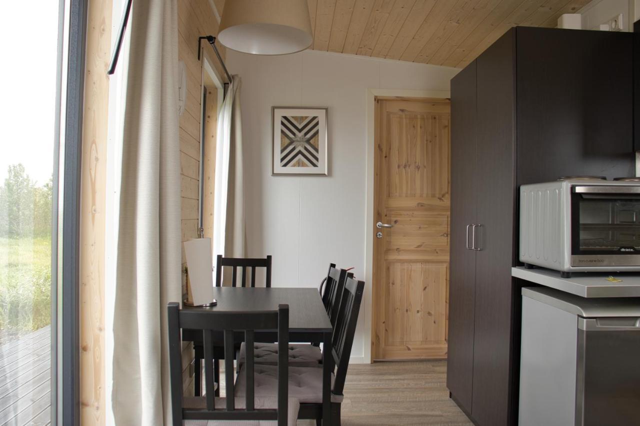 Holmasel Riverside Cabin 2 Arabaer Buitenkant foto